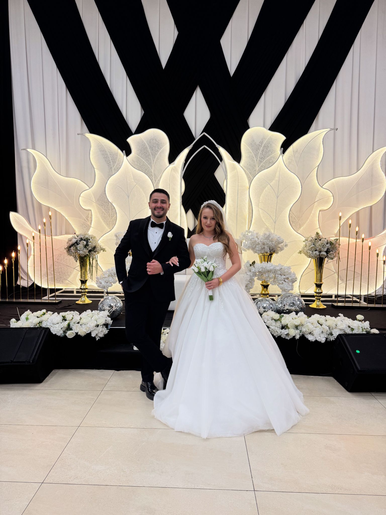 Kına tahtı ve dekorasyon